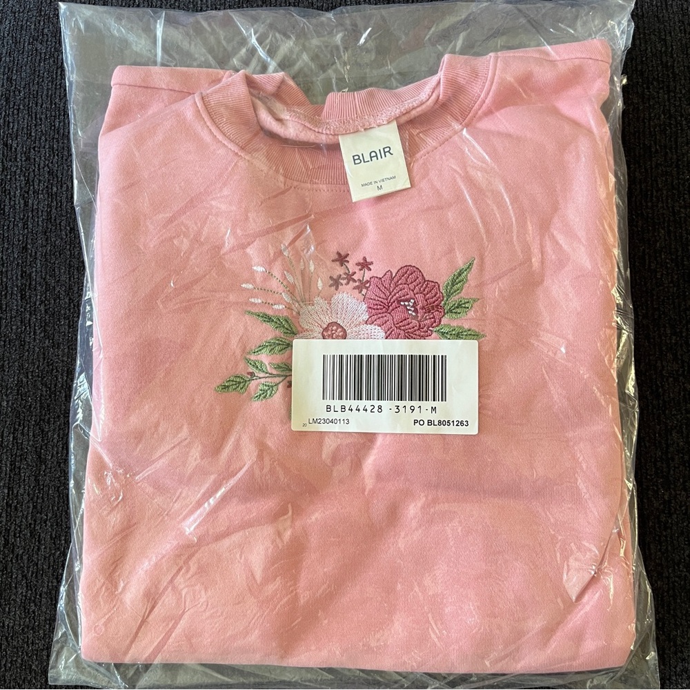 Blair Better-Than-Basic Embroidered Sweatshirt Rose Pink Medium NWT - Picture 2 of 3